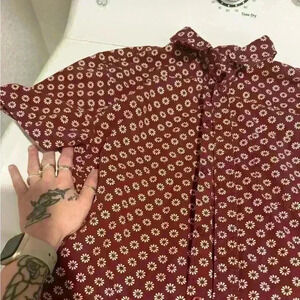 Forever 21 Men’s Button Up shirt Flower Fashion